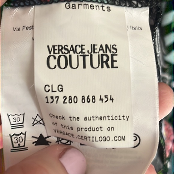 Versace Button Down Shirt Pattern - Picture 4 of 6